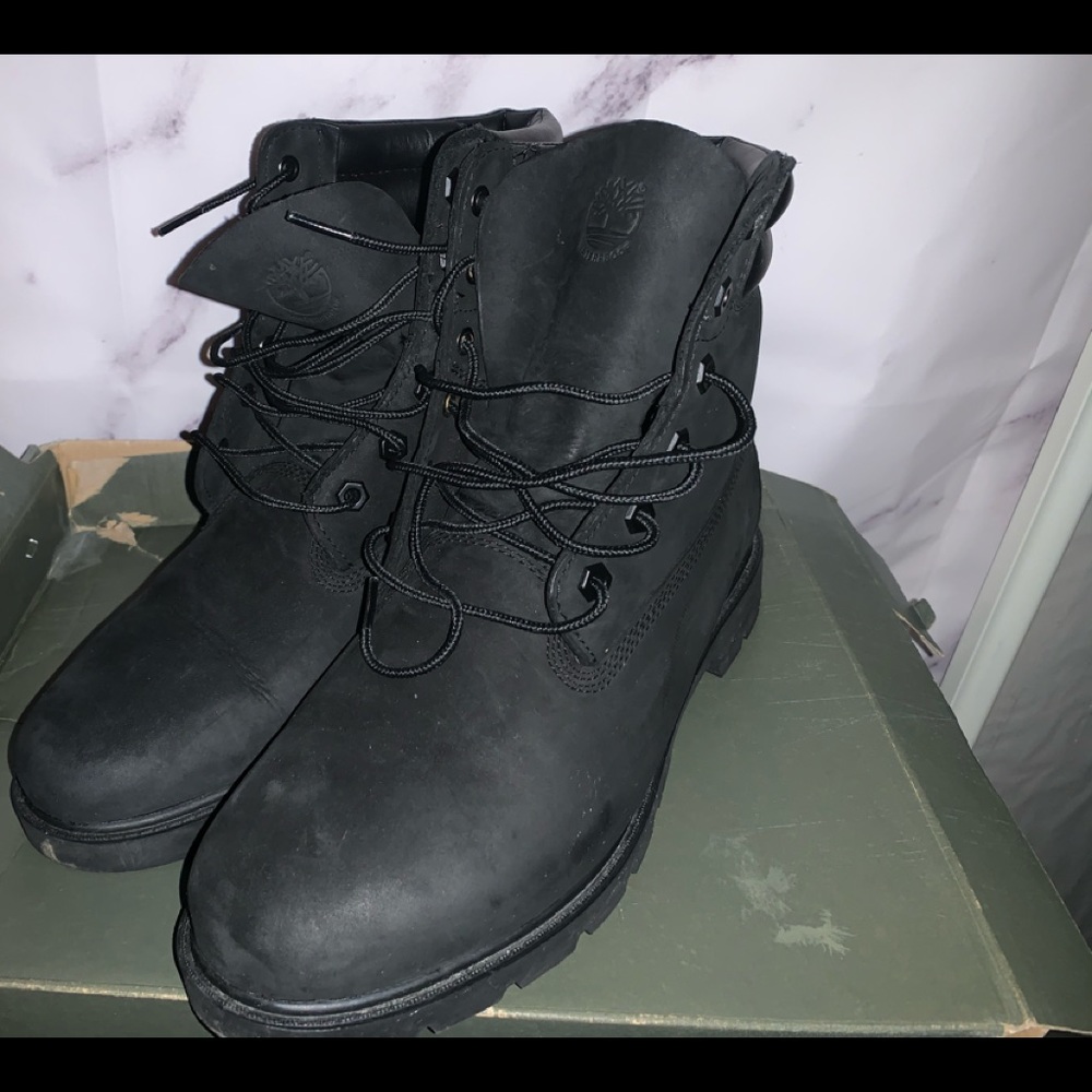 Size US 11 timberland boots women’s